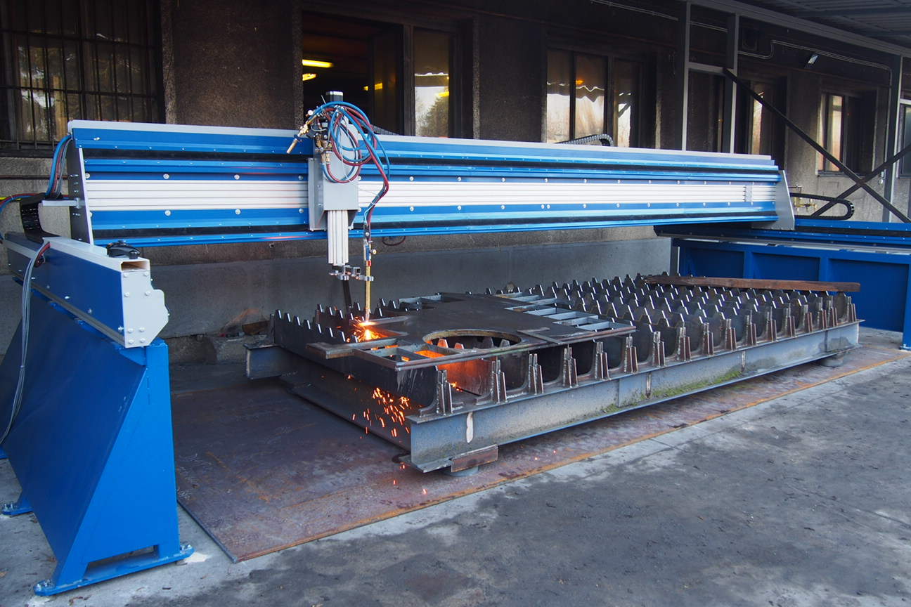 CNC gép referenciák 13 masina CNC debitare oxigaz seria G7030 blog