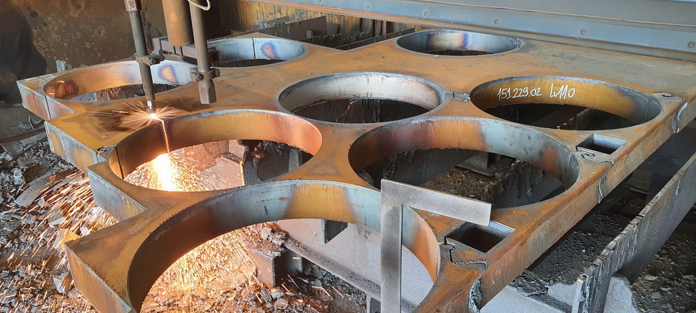 CNC gép referenciák 40 CNC Vas Langvagas