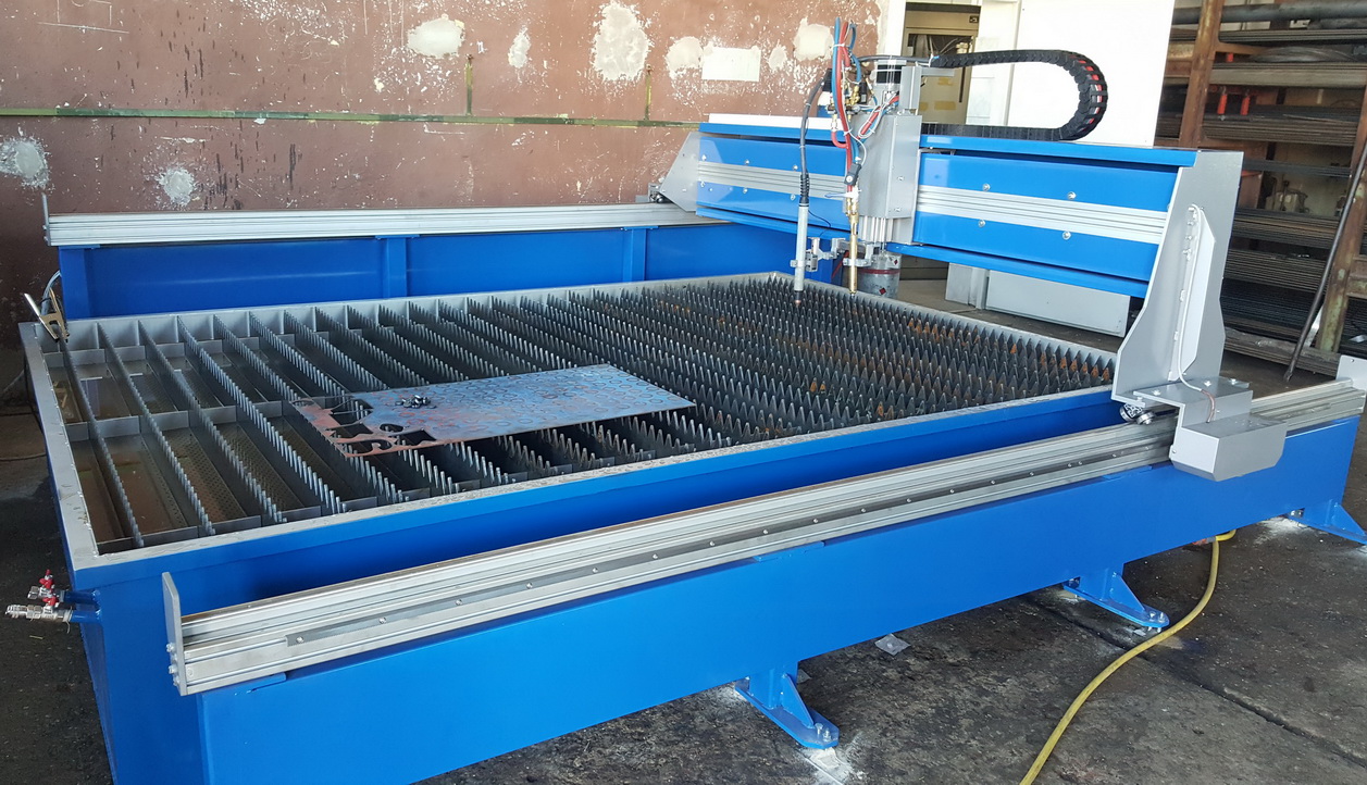 CNC gép referenciák 36 L3020 CNC Plazmavago gep